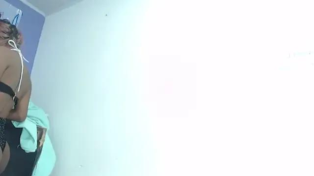 avaleri_cherry on StripChat 