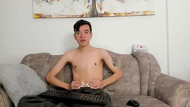 bunny_maxi on StripChat 