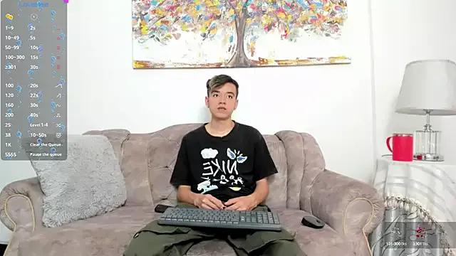 bunny_maxi on StripChat 