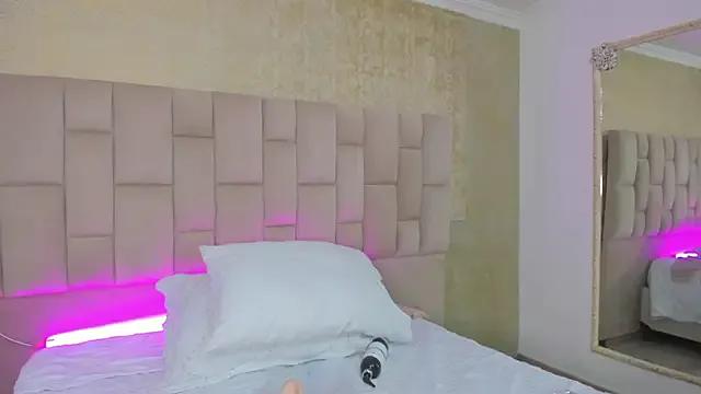 EmmaTorres_ on StripChat 