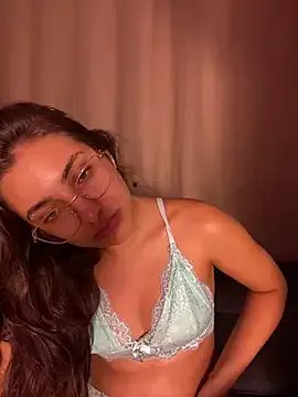 engelintense — Mostrar peitos 