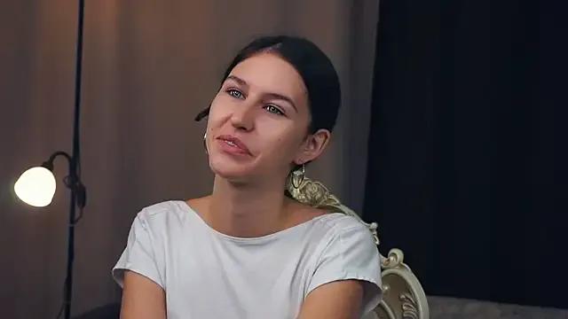 EugenieLites on StripChat
