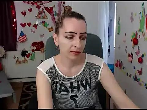 EvelynAngell on StripChat 
