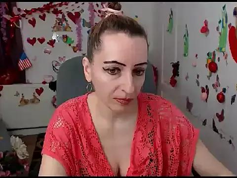 EvelynAngell on StripChat 