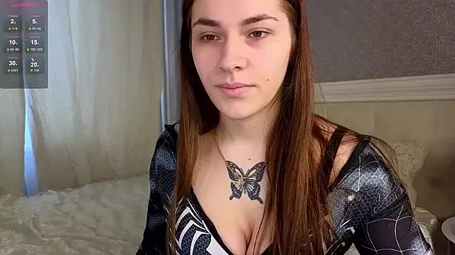 Kriss_beauty — play with the straps