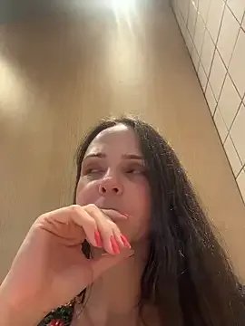 Lady_LauraRose — Mostrar o peitinho