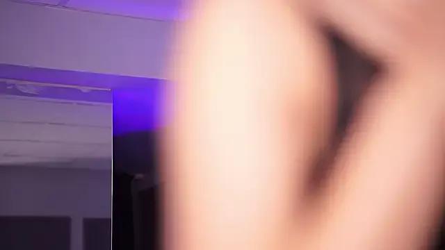 LalaRoze on StripChat 