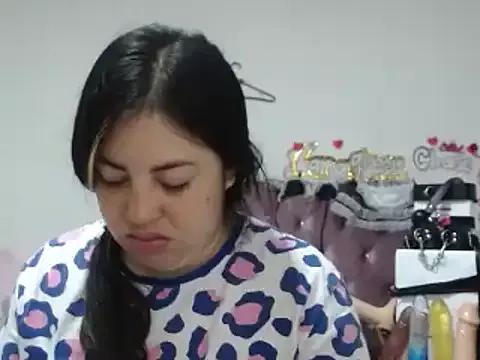 lanaqueen699 on StripChat 