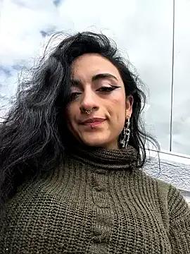 Lila_Desiree — Flash pussy + domy in clito