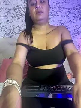 Lili__taylor on StripChat 