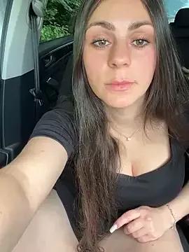 Loella-Rose on StripChat 