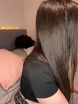 Loella-Rose on StripChat 