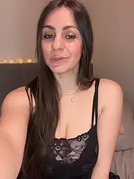 Loella-Rose on StripChat 