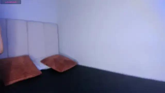 Lunita_naughty — show boobs