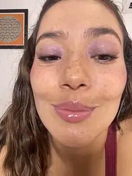 MadameNat's avatar