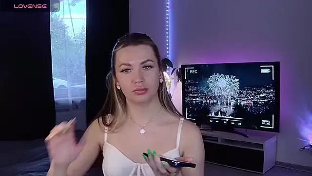 Maya__Ray on StripChat