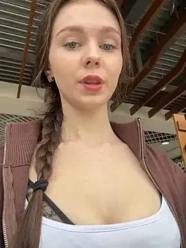 MilaBee — Naked 10 min+blow job
