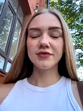 MilaMoone — Hot autumn, hot start in PUBLIC place!