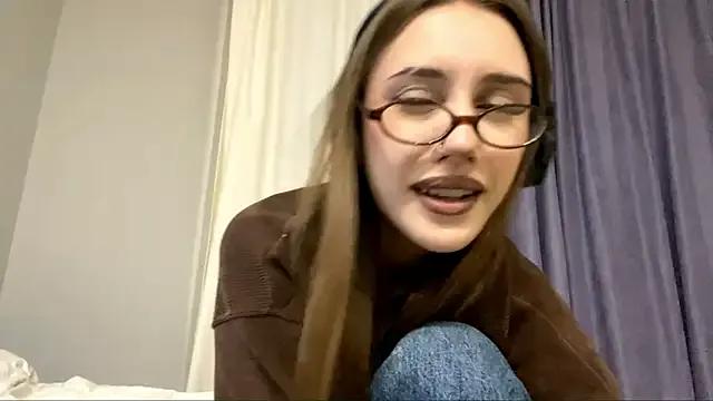 Milena_Awesome — Take the sweater off for 15 min