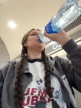 MiniVi — FINGERING PUSSY RIGHT NOW