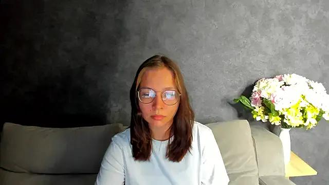 Noora_Moore on StripChat
