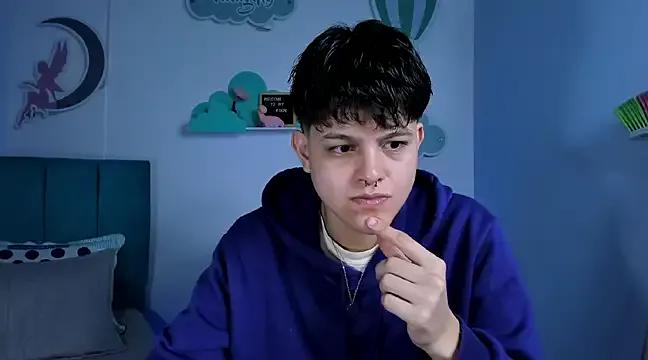 Pussyboy_ on StripChat 