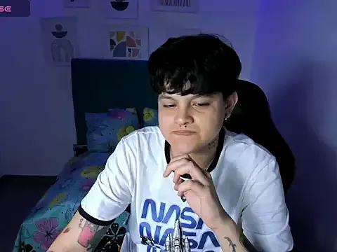 Pussyboy_ on StripChat 