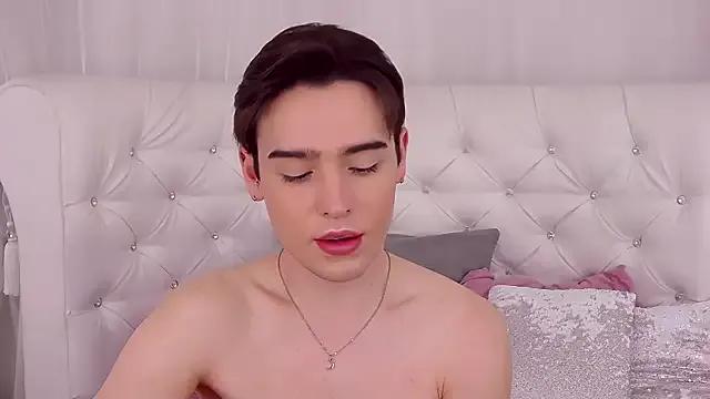 RobbyCharming on StripChat 