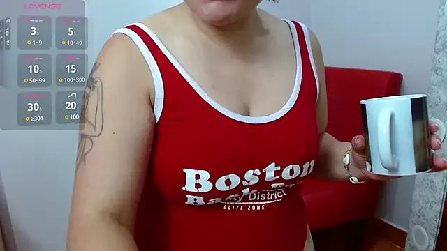 Sahamara_07 on StripChat