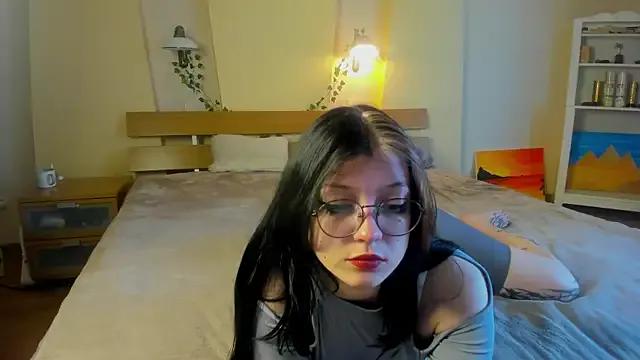 SallyBarnecc on StripChat 