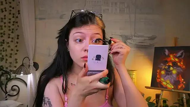 SallyBarnecc on StripChat 
