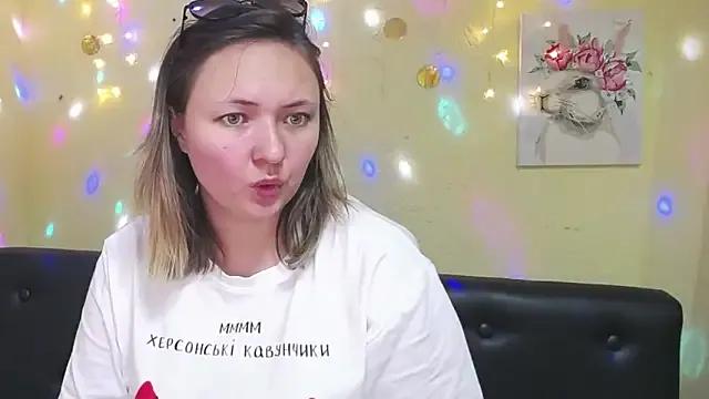 SallyVerda on StripChat 
