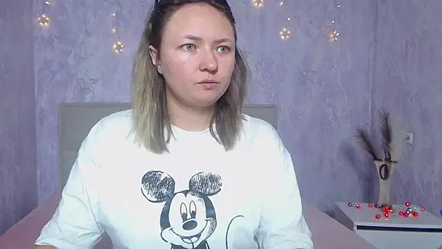 SallyVerda on StripChat 