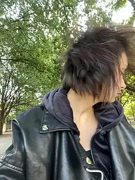 SandraCarter — Flash boobs in public park