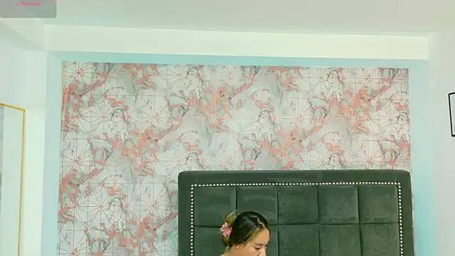 Sara_Desire on StripChat 