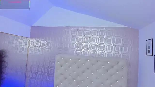 Sara_Desire on StripChat 