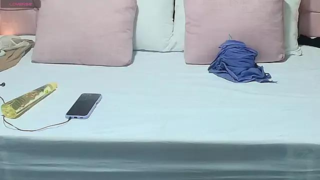 SashaRosee_ on StripChat 