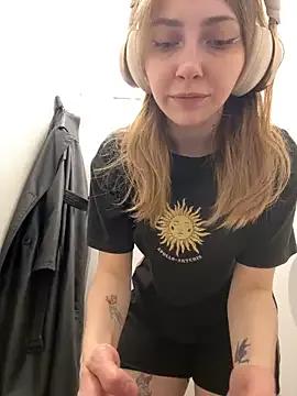 Sunny___Bunny on StripChat 