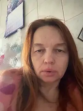 Suzanele — Hard nipple :flower: Close up!