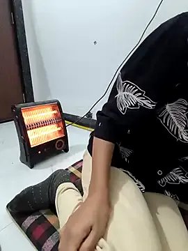 Urs_sassyshikha — Nude boobs with pussy fingring oils